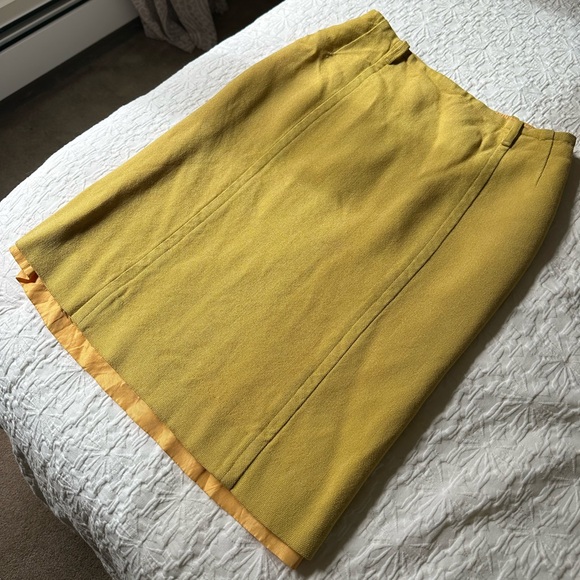 1960’s Vintage Int Ladies Union Made Yellow Tweed Pencil Skirt, High Waisted - Picture 2 of 8